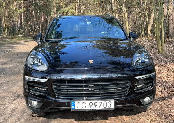 Porsche Cayenne cena 160000 przebieg: 190000, rok produkcji 2016 z Grudziądz małe 781